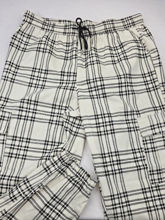 Manfinity Other - Shein Manfinity Men's White Plaid Cargo Joggers with Black Grid Size XXL B-3958